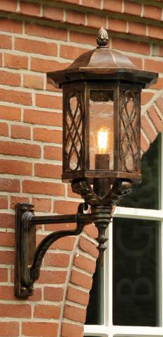 Настенный светильник для улицы цвет арматуры патина стекло Antika под лампу 1xE27 100W. H - 963, D - 400, расстояние от стены - 580