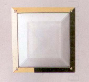 Светильник настенно потолочный арматурара латунь плафон белое стекло с опт структурой под лампу1хA60 100W IP55
