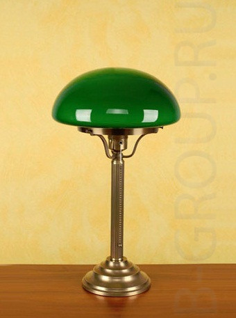 Настольная лампа с зеленым плафоном в кабинет банка, размеры: высота 39 см., лампа -1 x E27 max. 75 Watt (плафоны и арматура могут быть в различной цветовой гамме)