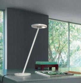 Настольная лампа Artemide 1438060A в офис на светодиодах 5W. Цвет арматуры - белый или черный. Н - 35см.
