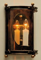 Кованое бра цвет арматуры античная латунь стекло прозрачное под лампу 1хЕ14 60W. Высота - 330,ширина - 250, расстояние от стены - 150